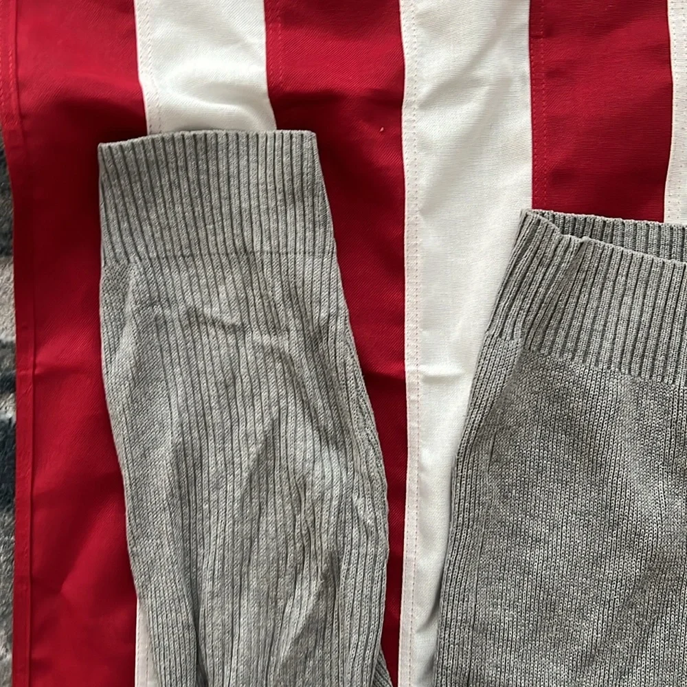 GAP sweater w high collar - Picture 7 of 14